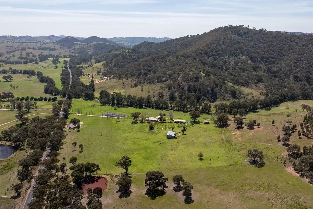 Mudgee Country Living – Period Home with Creek Frontage – 25km to Mudgee