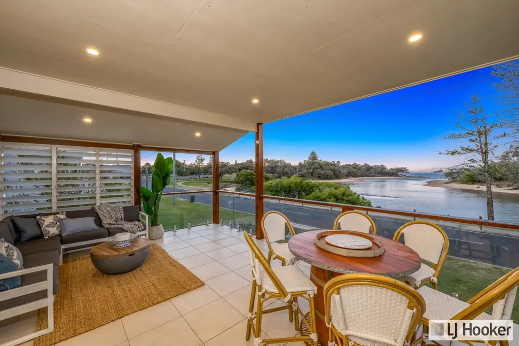 Innes Park 4બેડરૂમ ACROSS FROM THE INLET, BEYOND EXPECTATIONS - A RARE LIFESTYLE AWAITS