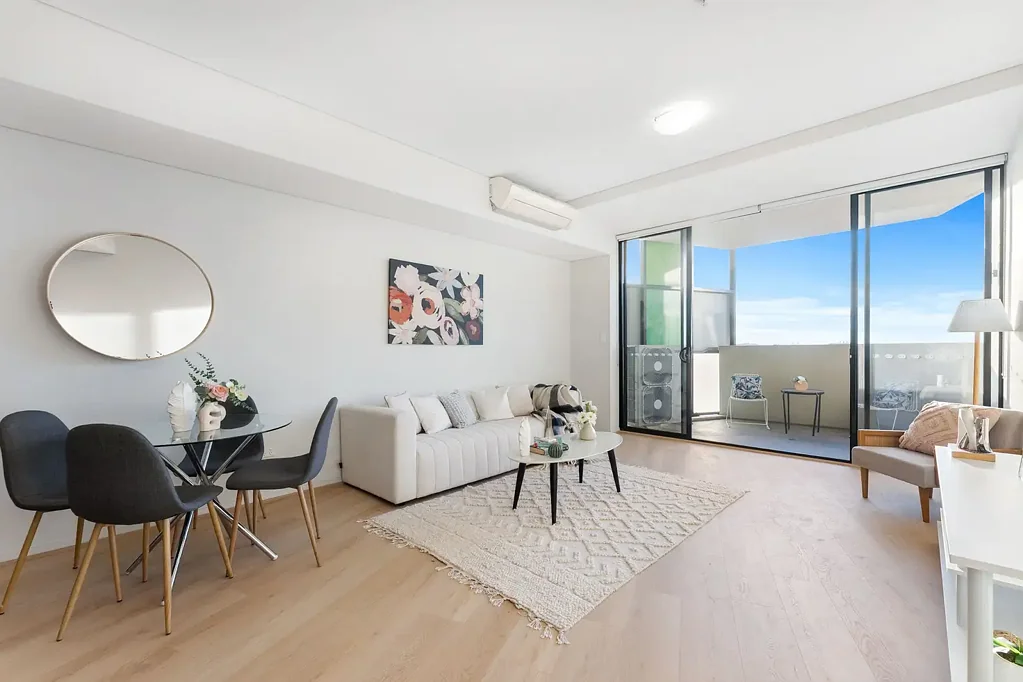Redfern 1 Bedroom Designer residence with breathtaking views