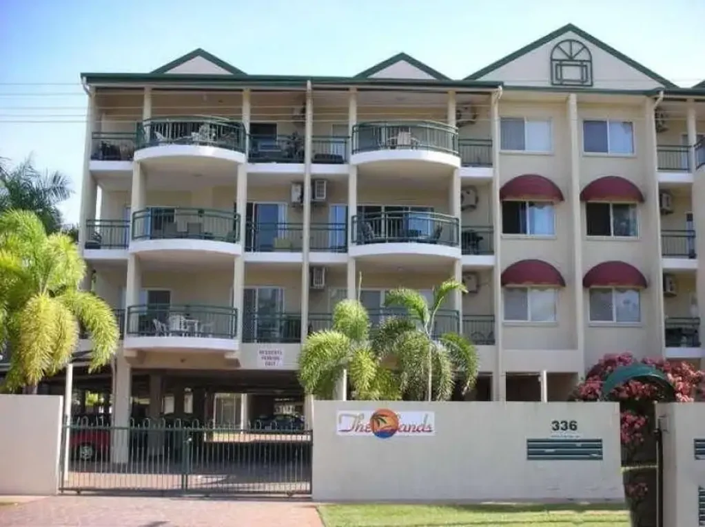 Rapid Creek 2房  Price Reduction*** Beautiful Home Ready for Its Next Chapter