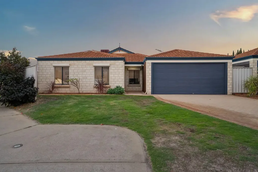 Secret Harbour 3 Bedroom Why: Combining a convenient corner standing with a low maintenance design for an appealing opportunity to all