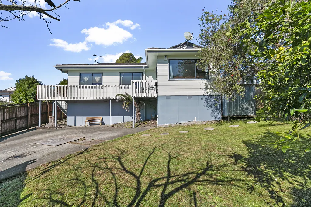 1/17 Landsdale Place, Massey, Waitakere City, Auckland