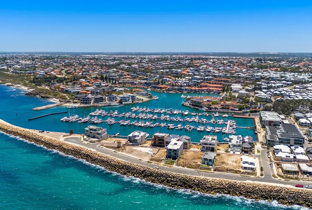 Mindarie Ocean Front!