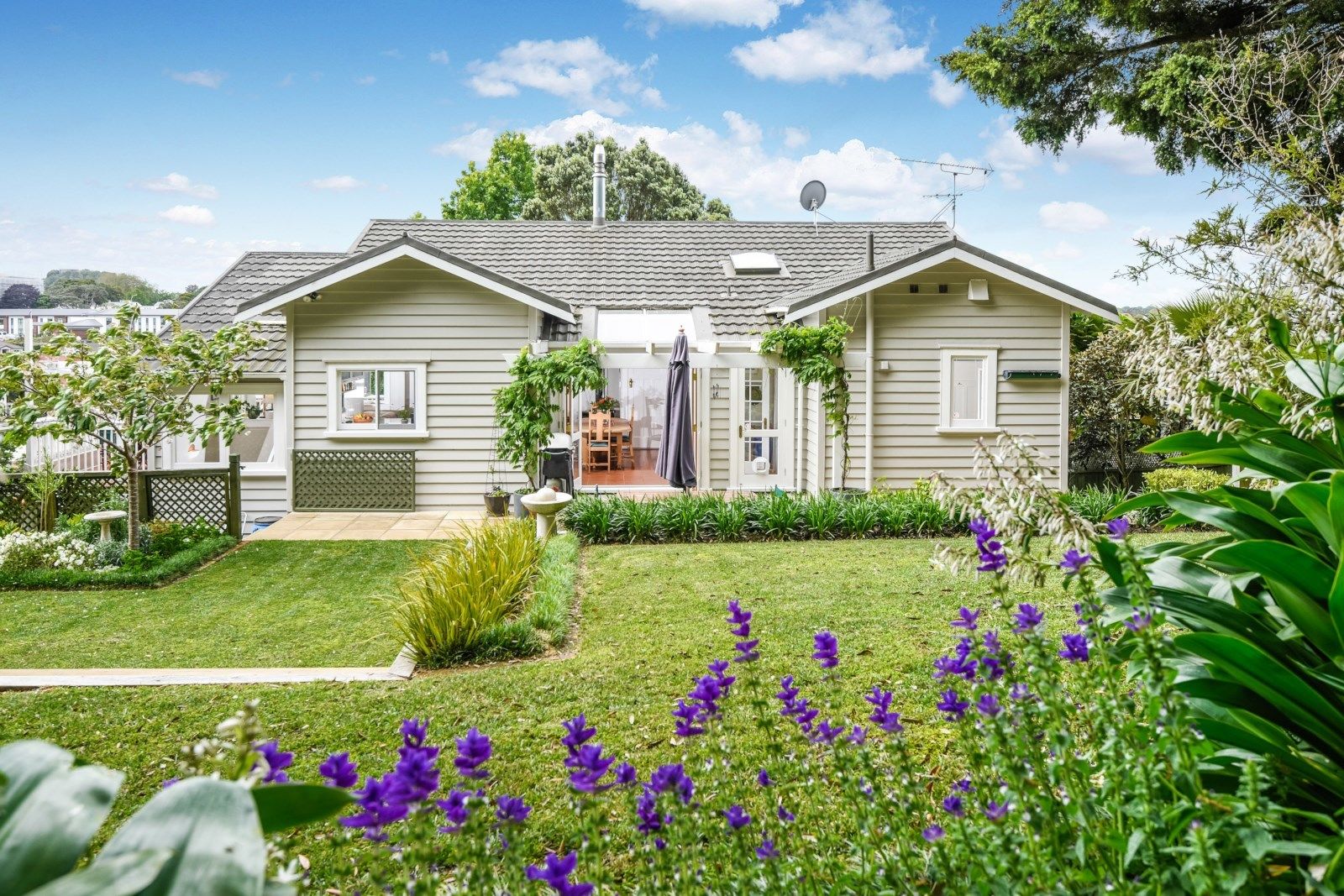 13 Budock Road, Hillsborough, Auckland, 4 chambres, 3 salles de bain