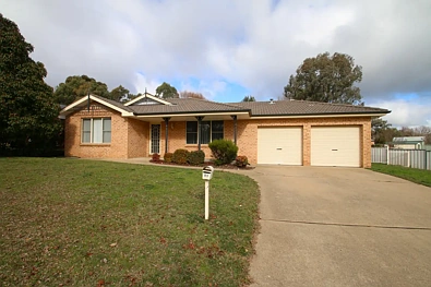 81 Sieben Drive, Orange, NSW 2800, 4 slaapkamers, 1 badkamers, House