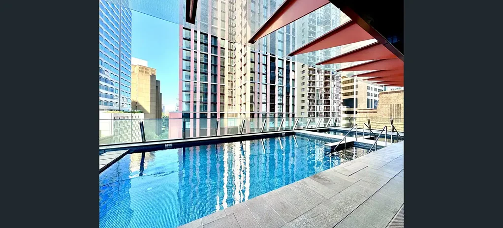 Sydney 1બેડરૂમ Big End of Town uber apartment c/w study. Ready for new owner.