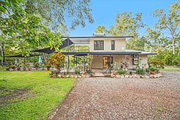 27 Staines Court, Girraween