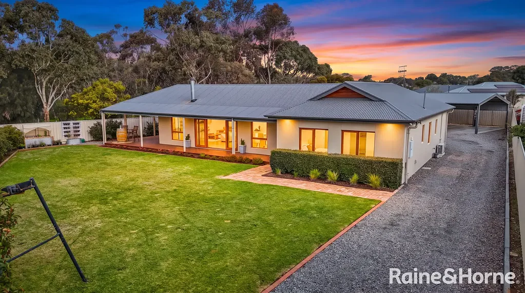 Strathalbyn 3Kwarto Best Offers By 12pm Wednesday the 12th of August 2026 (USP)