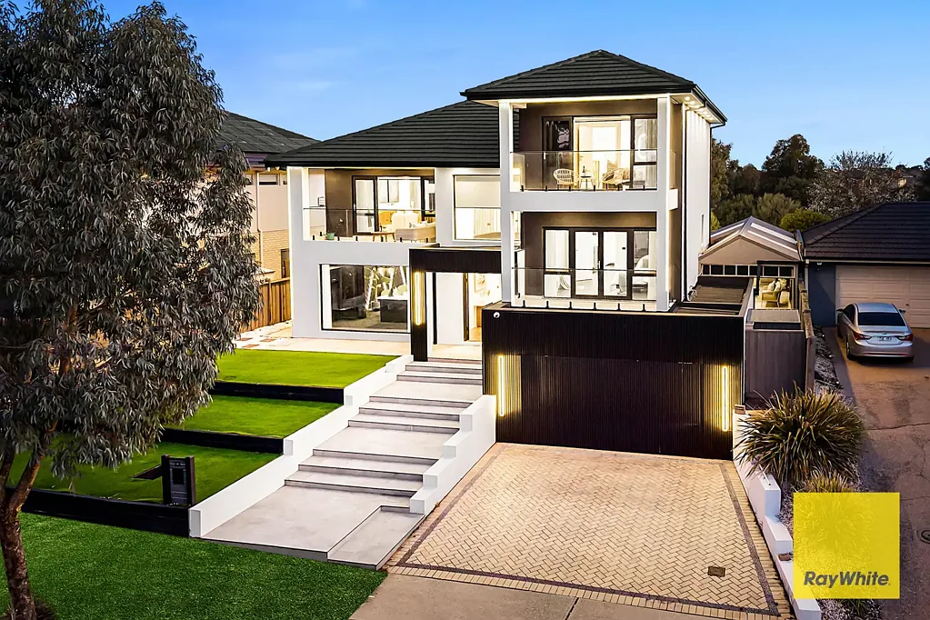 Point Cook 4部屋 Luxury Living. Golf Course Panorama. Unmatched Sanctuary Lakes Lifestyle. Motivated Owner - Must Be Sold!
