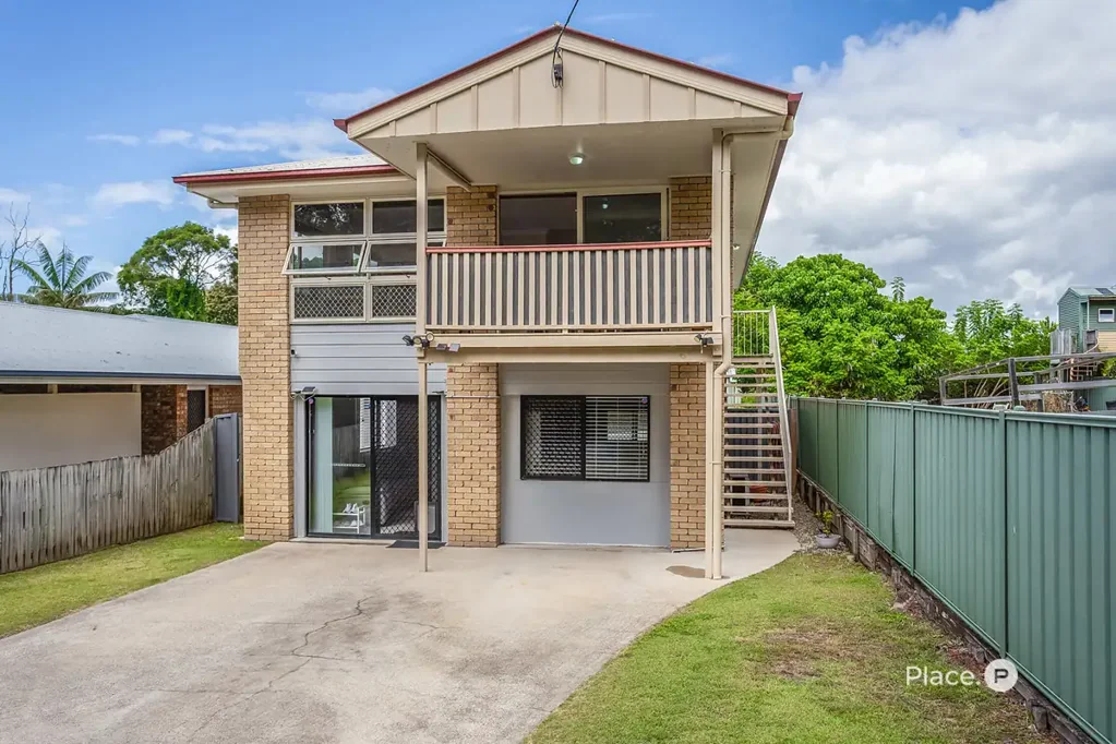 Mango Hill 6 Bedroom Multi Generational Living - First time offered in 17 years!