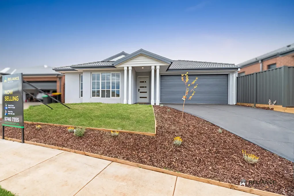 Melton South 4 Bedroom Brand-New Modern Living in the Heart of Melton South