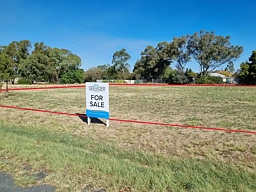 37-39 Young Street, Oaklands