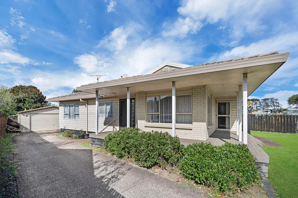 Burswood 3房 北向臻品住宅！606㎡永久产权地块，紧邻全新公交站，集私密感、舒适性、实用性与便利性于一身！ North-Facing Burswood Gem on 606sqm Freehold