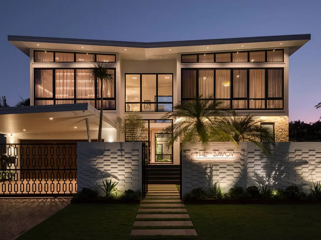 Broadbeach Waters 4 Bedroom The Savoy - A Home of Mood, Texture, and Timeless Allure
