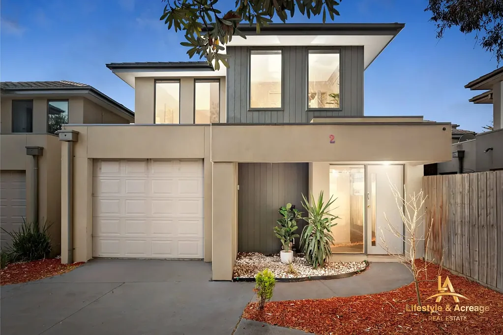 2/169 Beach Street, Frankston, VIC 3199