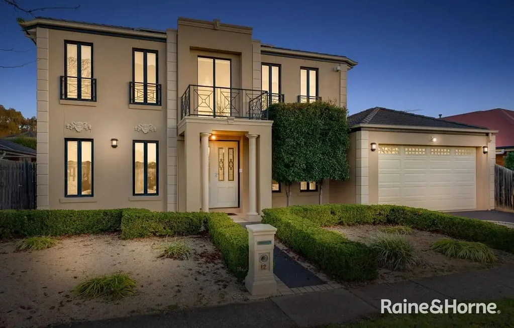 Werribee 5 Bedroom LIVING YOUR BEST LIFE!