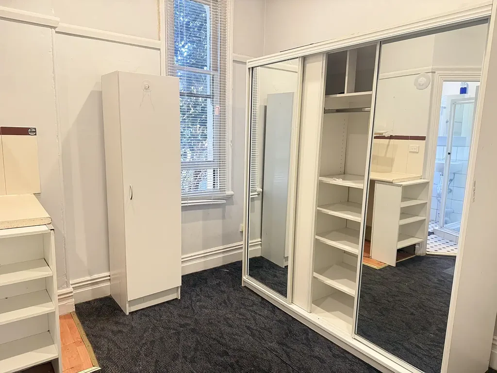 Room with Ensuite, Shared Kitchen all inclusive.