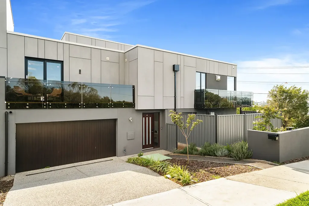 4/110 Lebanon Street, Strathmore, VIC 3041