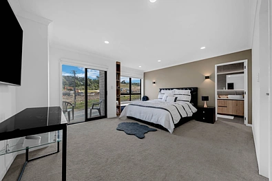 2A Ballyalton Crescent, Flat Bush, Manukau City, 7 chambres, 6 salles de bain, House