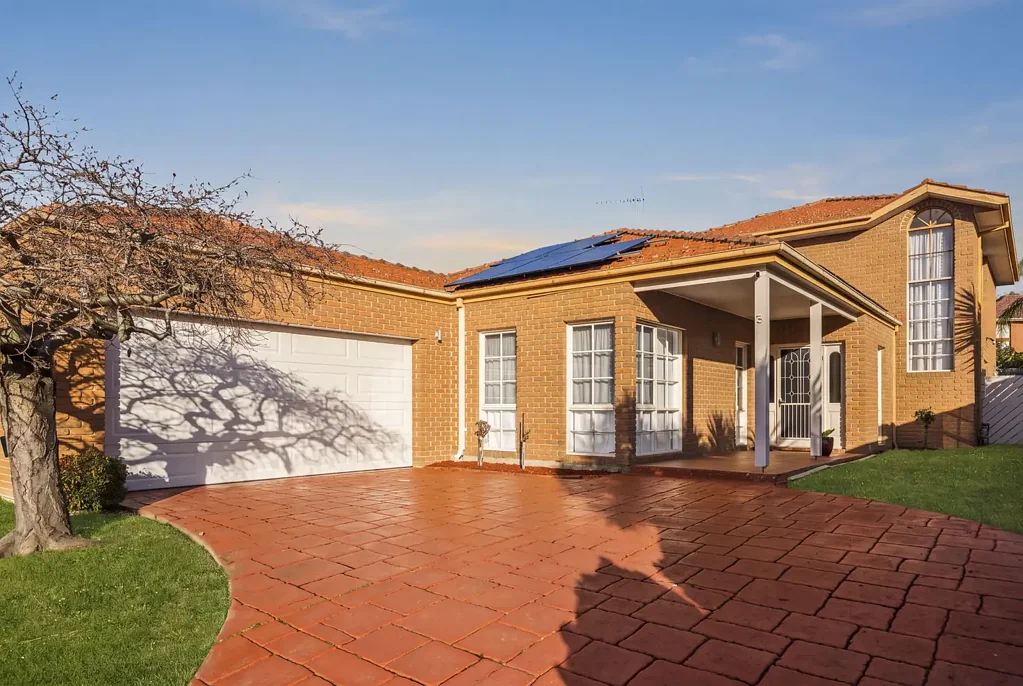 Wantirna South 4部屋 Spacious Family Home in a Prime Wantirna South