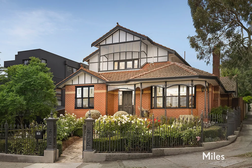 24 Rotherwood Road, Ivanhoe East, VIC 3079