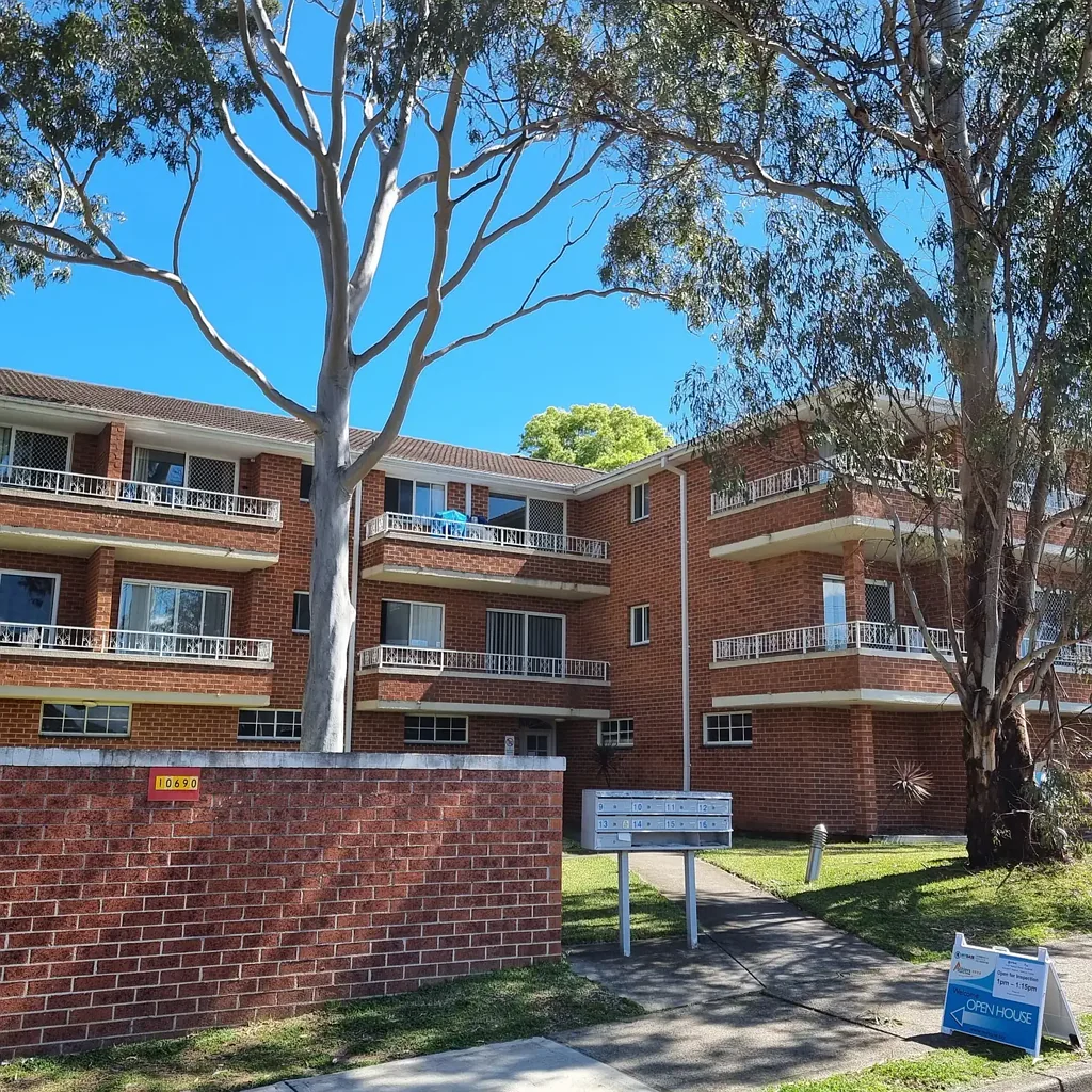 Prime location in Hurstville