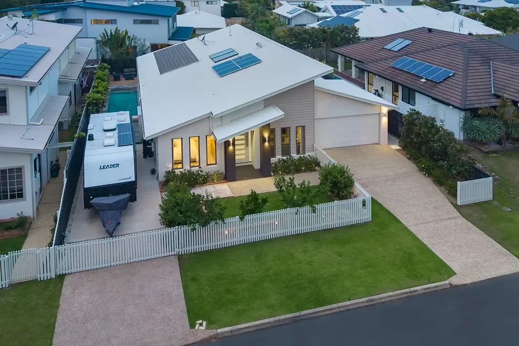 19 Laceflower Parade, Casuarina, NSW 2487