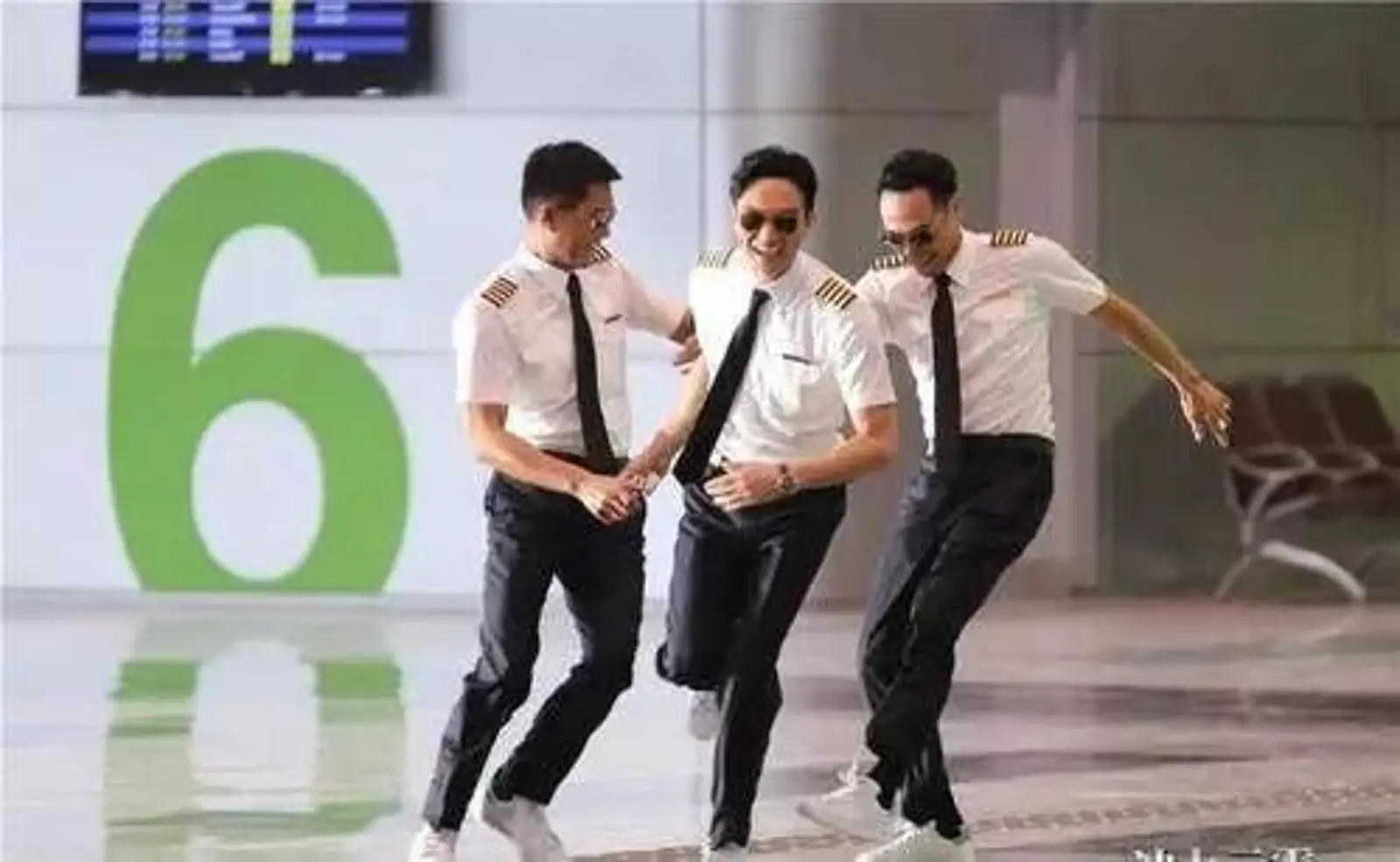 痛心!又一中国留学生丧生!臭名昭著的航校,你们真的不是杀人学校么?!