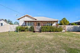 24 Gibbs Street, Carey Park