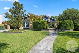 16 Dalkeith Avenue, Lake Albert