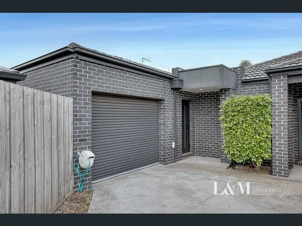 Stylish Two-Bedroom Home with Quality Finishes!!