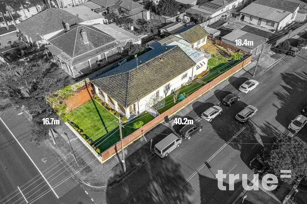 Five Dock 4房 街角地块709sqm 绿树成荫环境 卓越改造空间 滨水公园近邻 家庭友好氛围 潜力开发地块 SECURE, INVEST OR REDEVELOP IN ONE OF THE INNER WEST'S MOST TIGHTLY HELD POCKETS