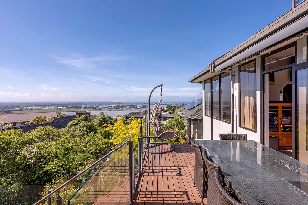 Mount Pleasant 5部屋 Grand family entertainer with panoramic views