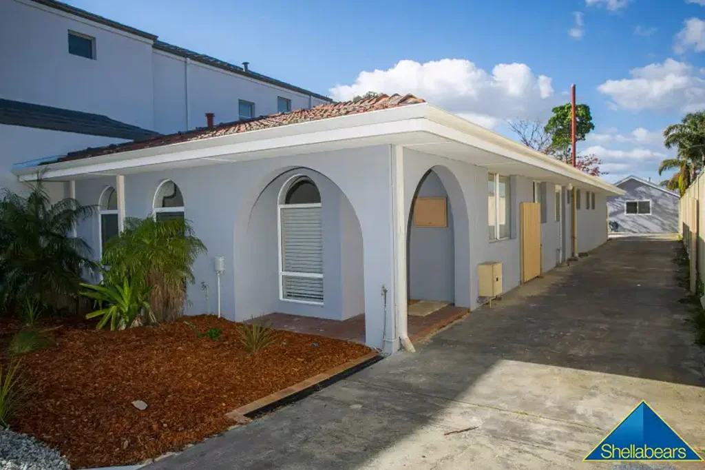 Excellent Family Home - Superb Location!