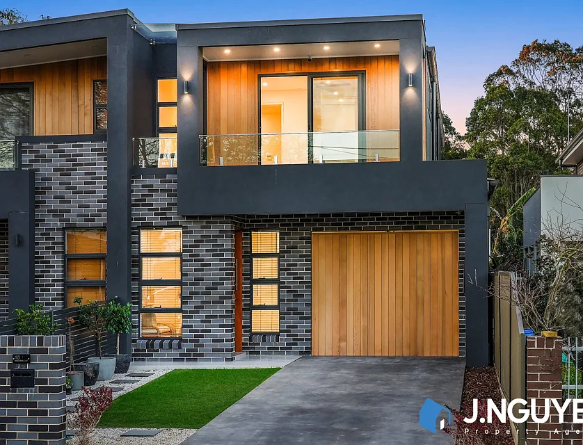 15 Rosedale Street, Canley Heights, South Western Suburbs, 5部屋, 3バスルーム, Apartment