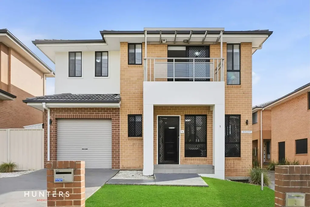Freestanding 4-Bedroom Townhouse in Prime Blacktown Location