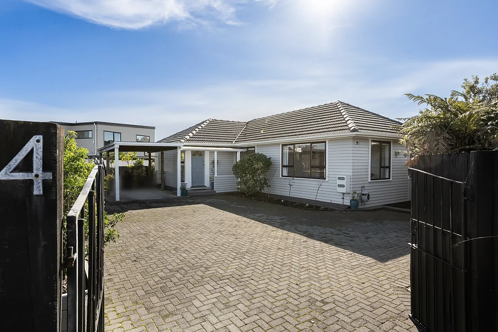 4 Stafson Lane, Te Atatu Peninsula, Waitakere City, Auckland