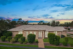 46 Primrose Drive, Hamlyn Terrace