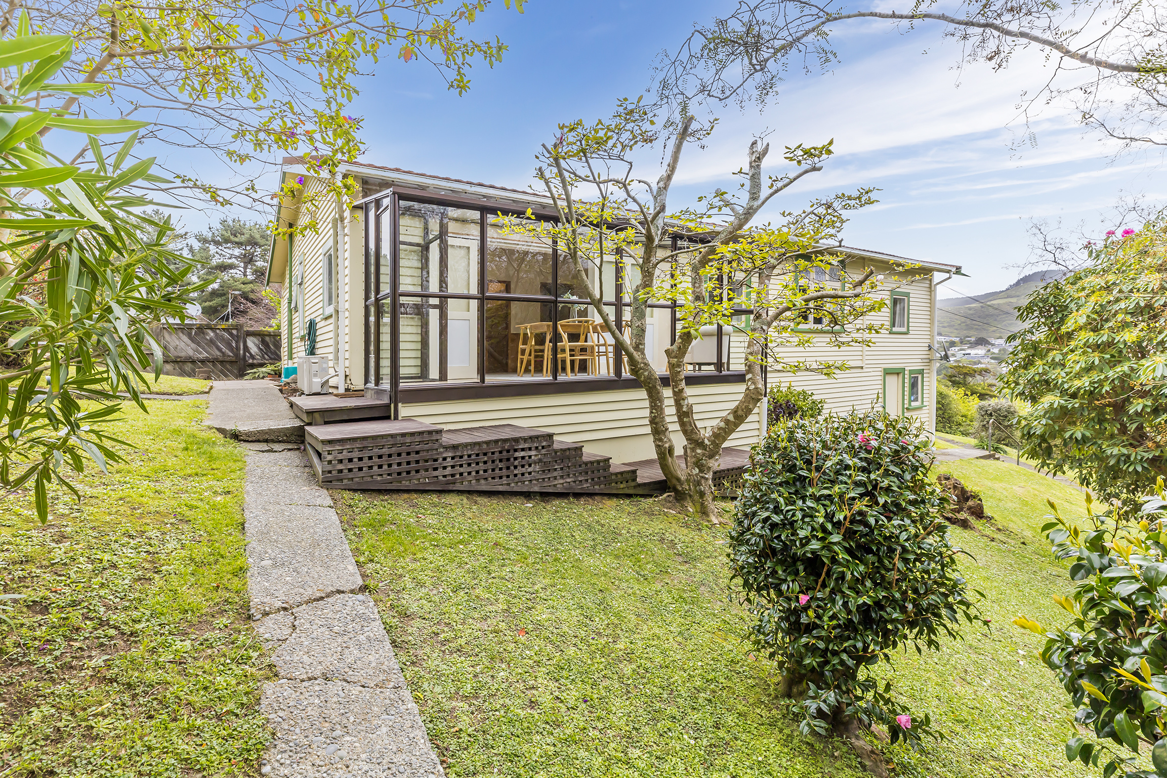 16 Tawa Terrace, Tawa, Wellington, 4 habitaciones, 0 baños, House