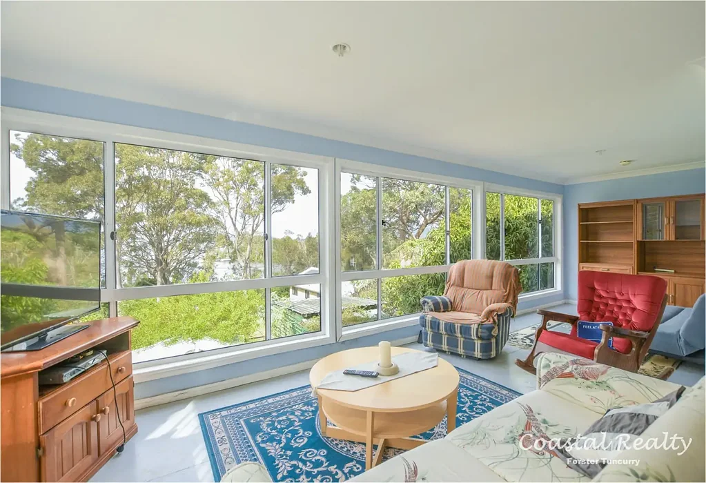 Coomba Park 3 Bedroom Panoramic Wallis Lake Views