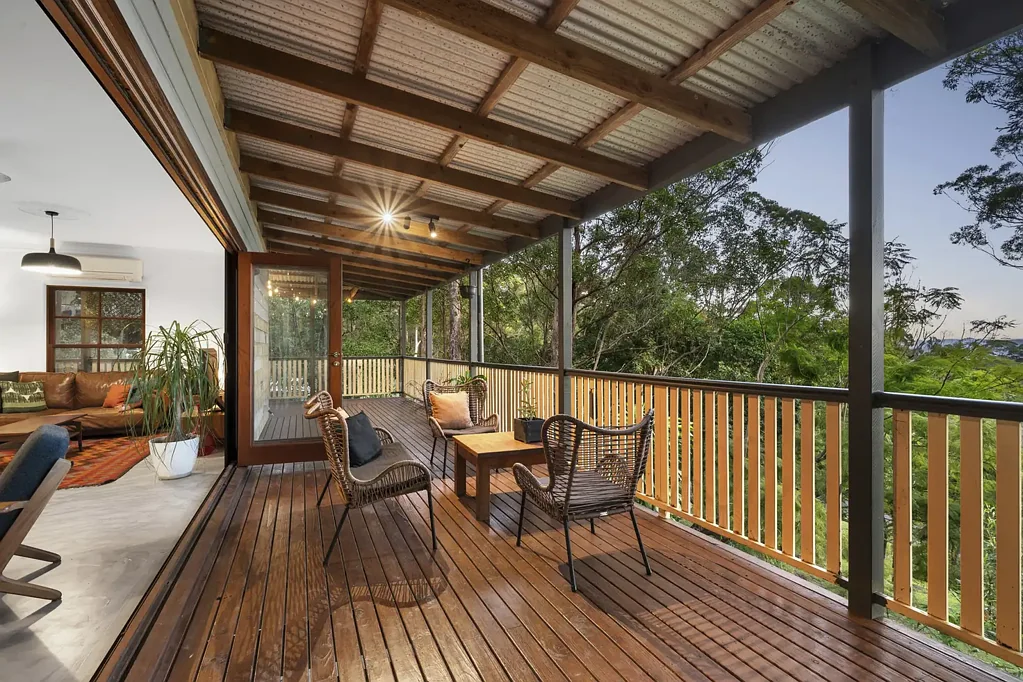 Ninderry 4 Bedroom Hinterland Views, Treehouse Charm & Dual Living Potential