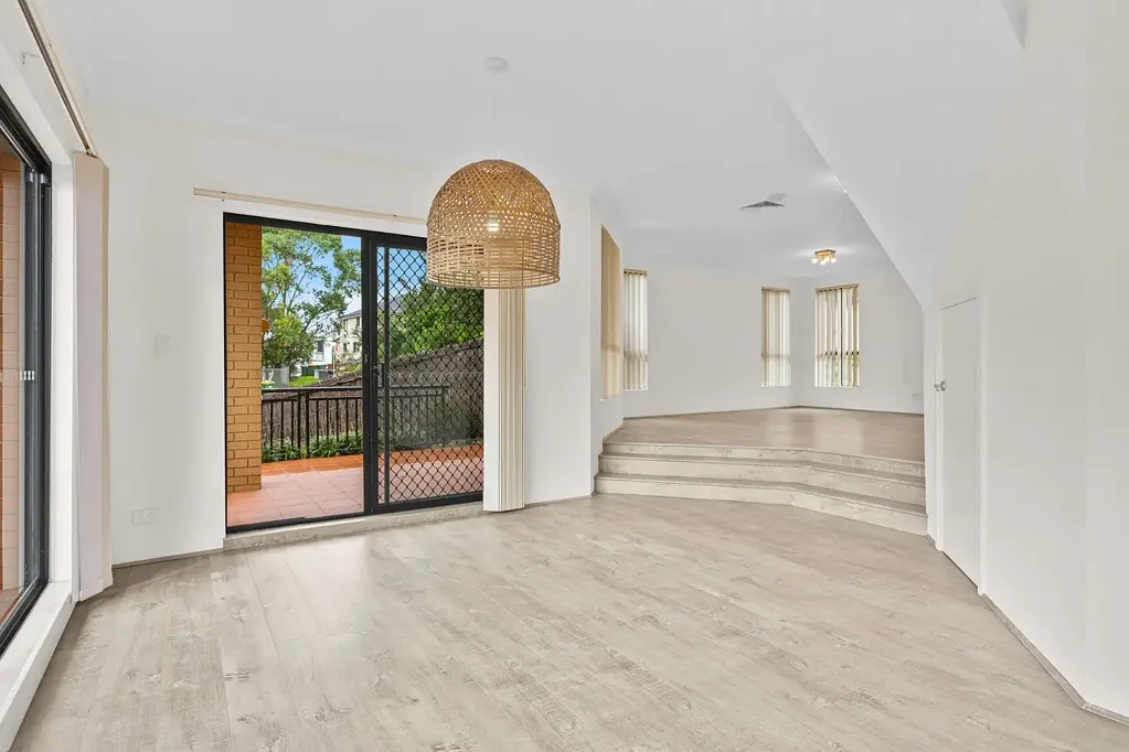 3/6-8 Bataan Close, Illawong, NSW 2234