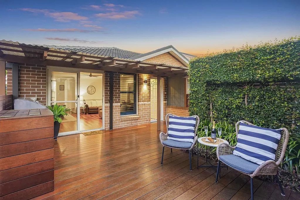 Caringbah 3房 Caringbah 优越地段，精致朝北生活 Refined North Facing Living in a Lifestyle Setting