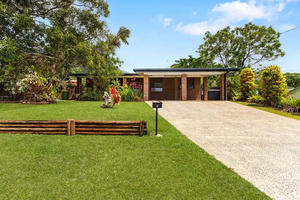 Redlynch 3Kwarto No.9 ETHEL CLOSE | Redlynch