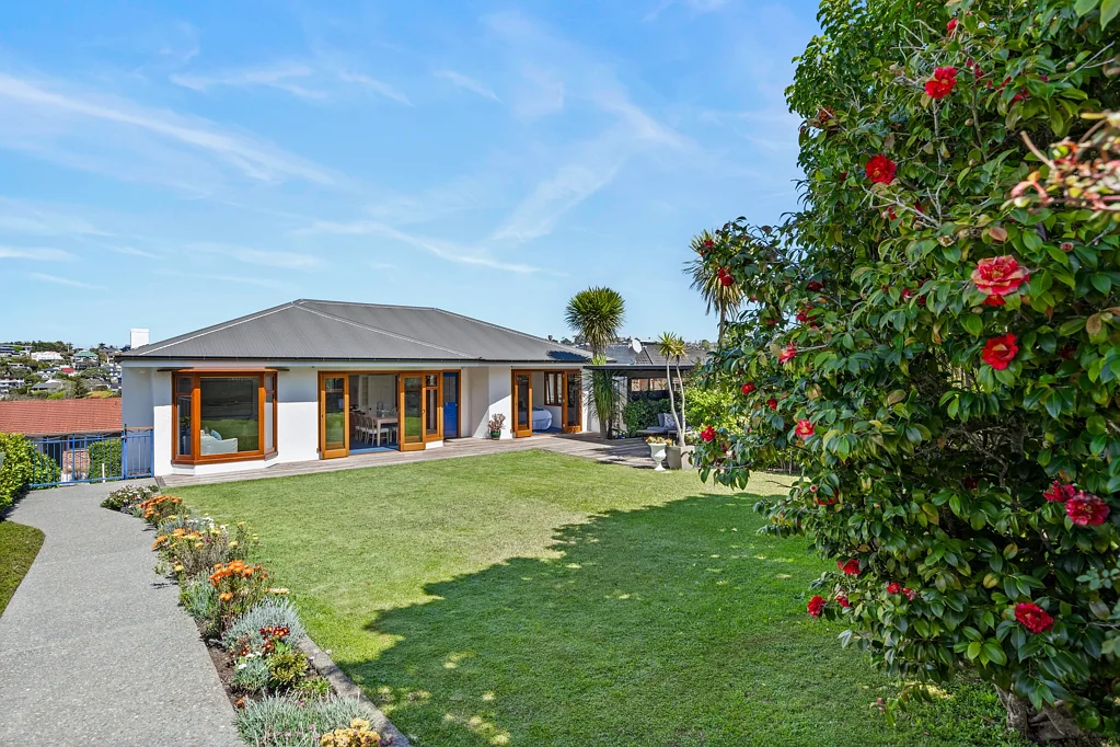 Mairangi Bay 4कमरा Land, sea views and unlimited possibilities