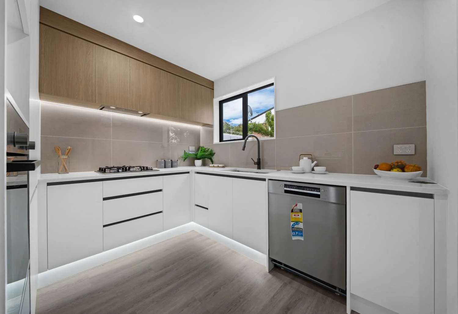 4/60 Landscape Road, Papatoetoe, Manukau City, 4 Bedrooms, 2 Bathrooms, House