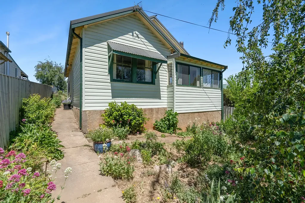 Crookwell 2Habitaciones Build on What’s Begun