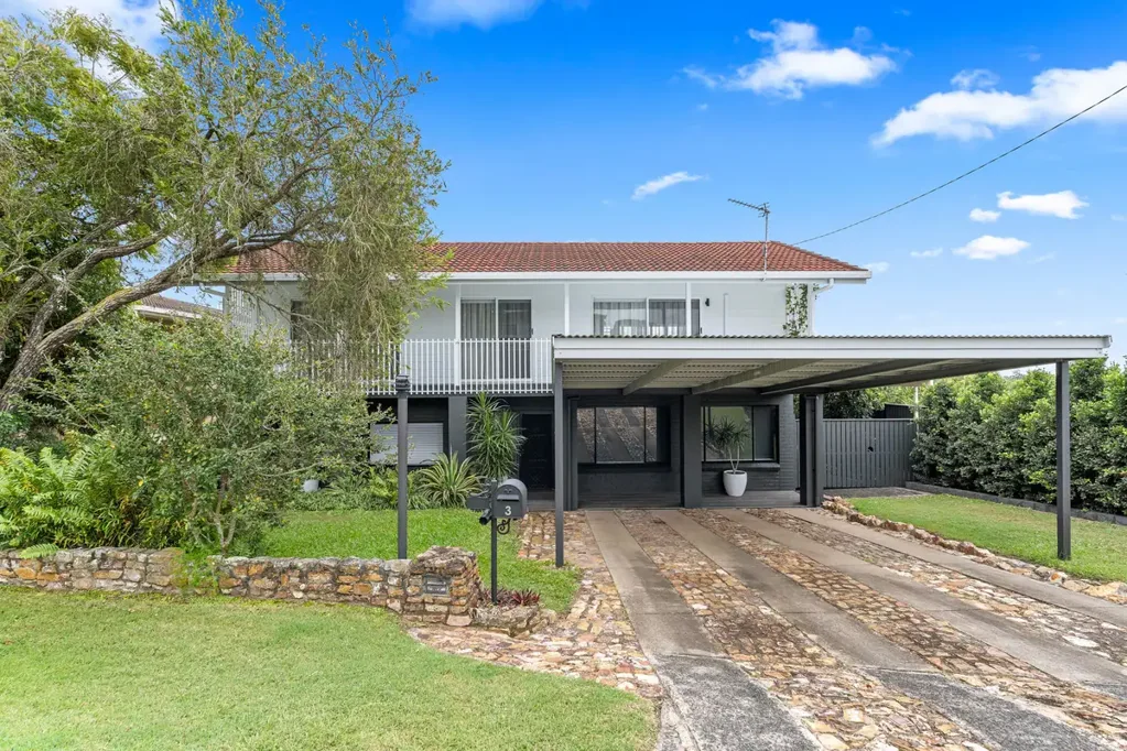 3 Jacaranda Drive, Torquay, QLD 4655
