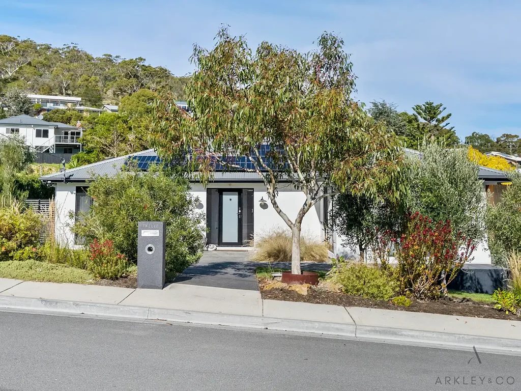 12 Granville Avenue, Geilston Bay, TAS 7015