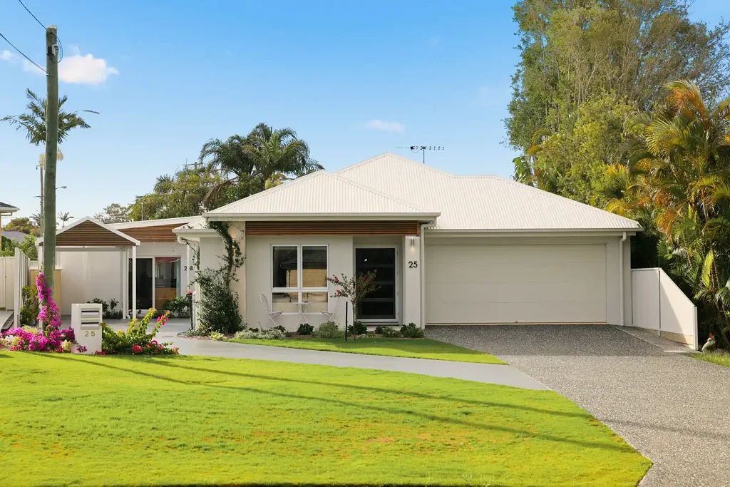 25 Kurrowah Crescent, Margate, QLD 4019